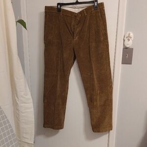 Roundtree & Yorke Brown Corduroy Pants